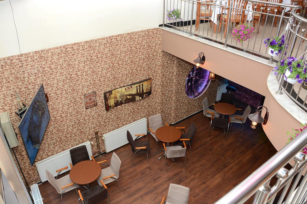Bolero Hotel Урошевац Экстерьер фото