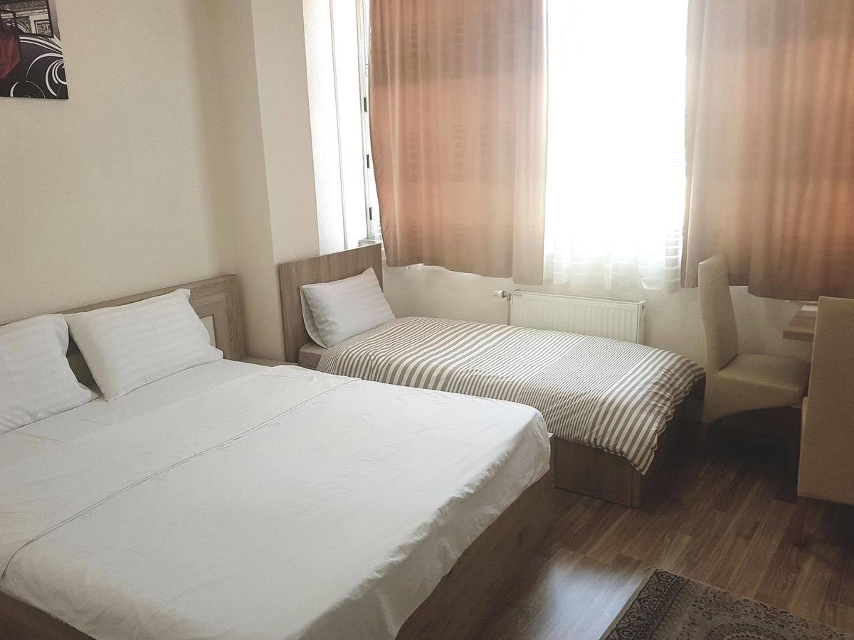 Bolero Hotel Урошевац Экстерьер фото